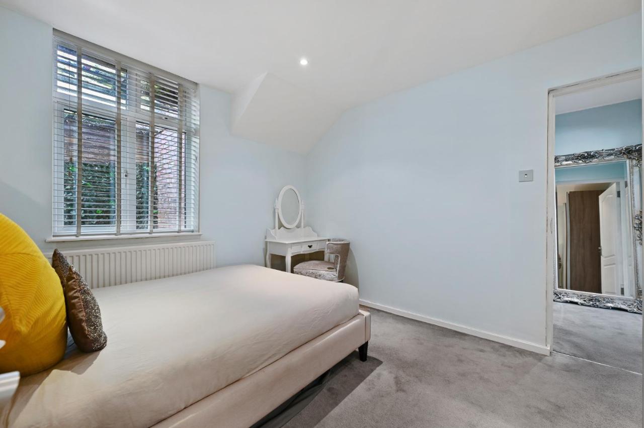 Hampstead Opulence Apartment - Luxurious Split Level Property ロンドン エクステリア 写真