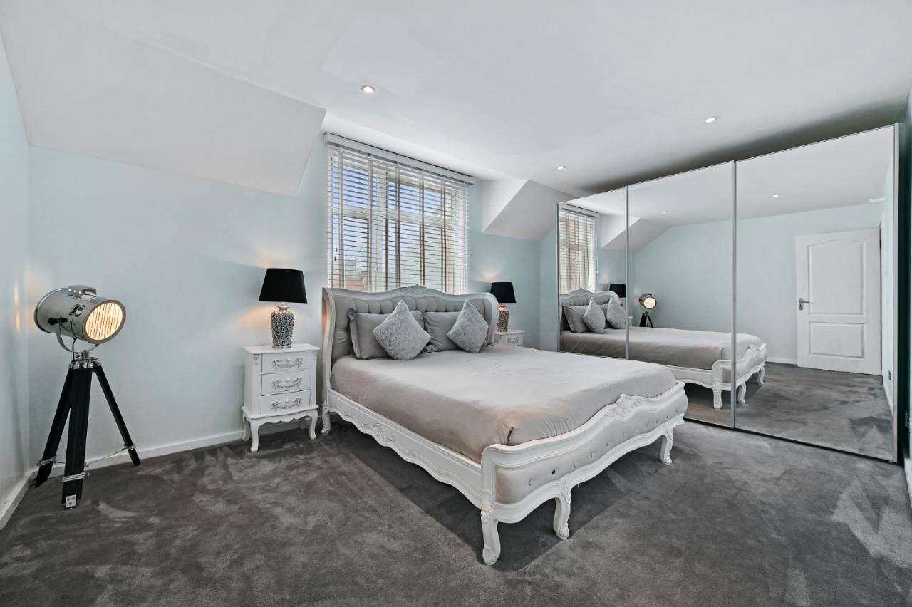 Hampstead Opulence Apartment - Luxurious Split Level Property ロンドン エクステリア 写真